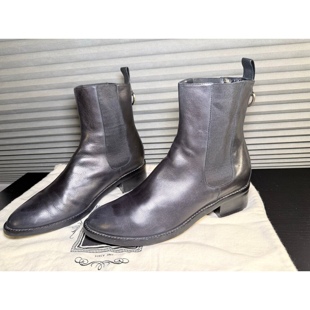 Frye Chelsea Boots Black Waterproof Leather Pull On Ankle Boots Women’s Size 8.5